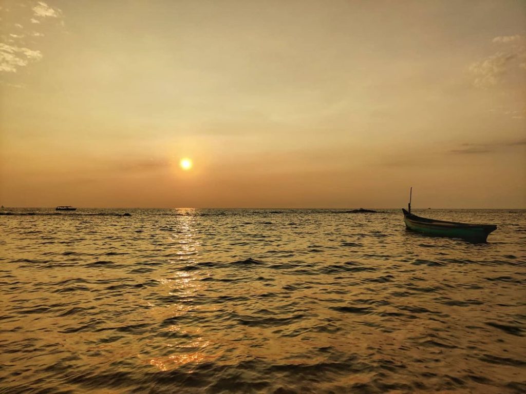 Sunset-at-Anjuna-Beach