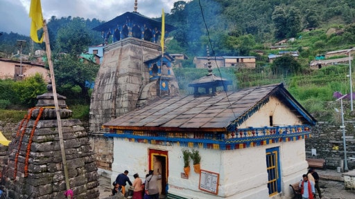 TriyugiNarayan Temple Sonprayag